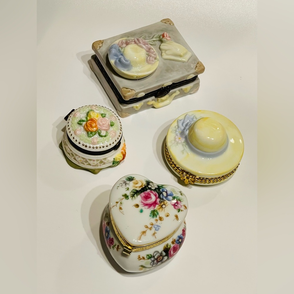 Vintage Trinket jewelry boxes
